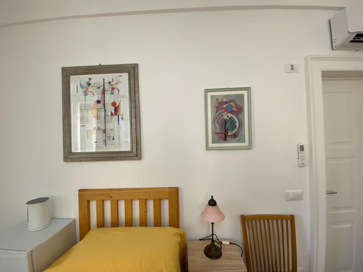Touristhouse Monopoli 10住宿加早餐旅馆 外观 照片